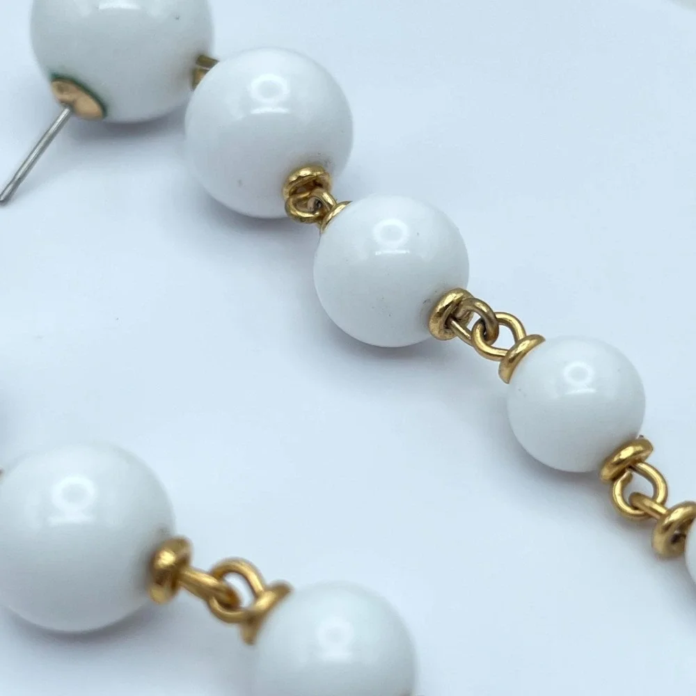 Vintage Gold-Tone White Graduated Design Lucite Ball Bead Charm Drop Earrings